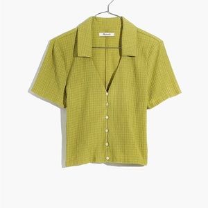 Madewell crinkled Y neck button down shirt in Gilded Moss, Large